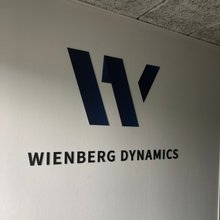 wienberg dynamics udfræst logo 3d bogstav letter